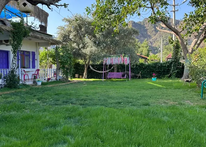 Gaya Cirali * קמר