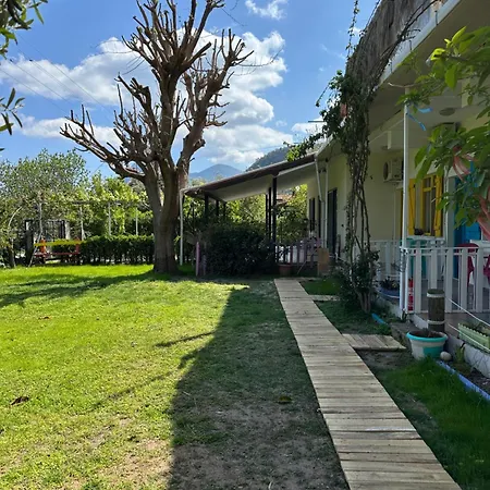 Gaya Cirali Κεμέρ