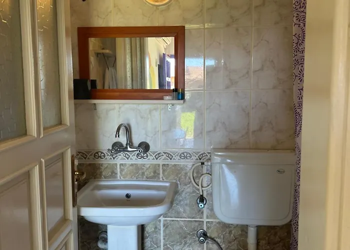 Gaya Cirali Homestay