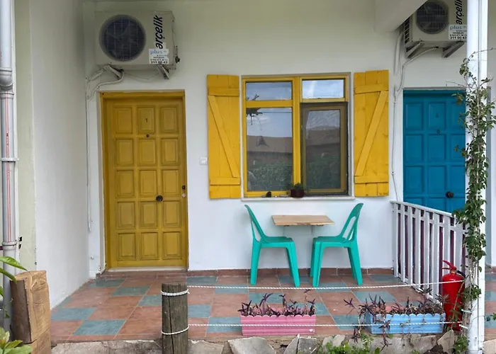 Gaya Cirali Homestay *